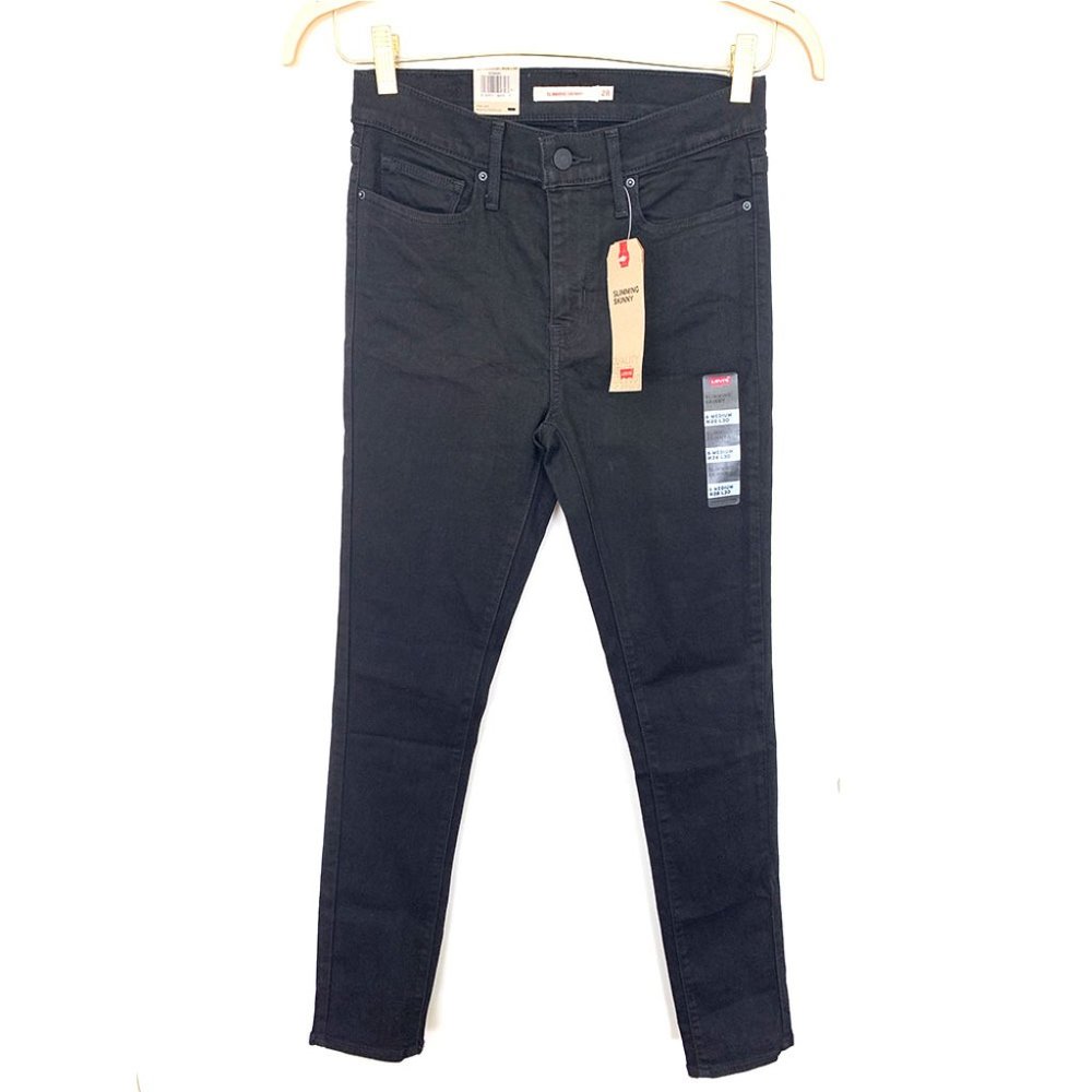 NWT Levi's Slimming Skinny Black Jean - 6